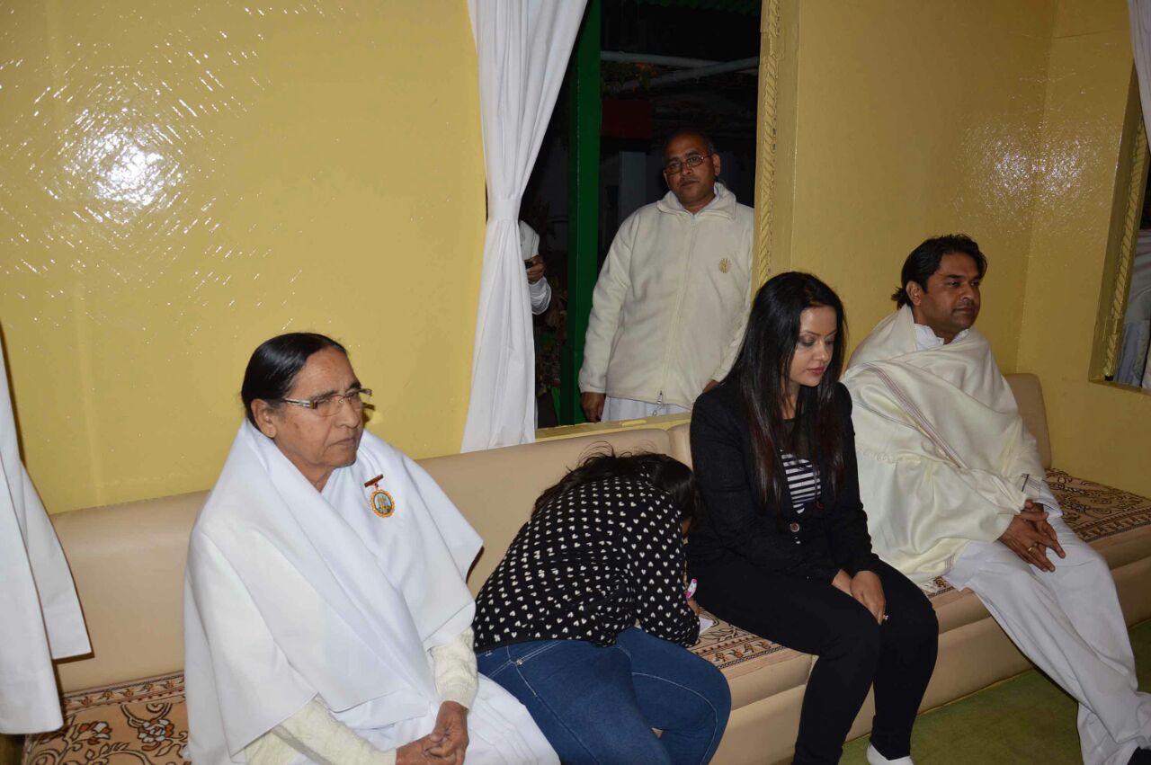 Amruta Fadnavis-Brahmakumaris-Pandav Bhavan-Rajyogi Nikunj